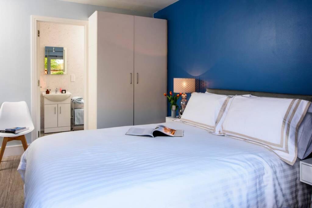 Luxury City Apartment Underground Parking 5* Belfast Exterior photo